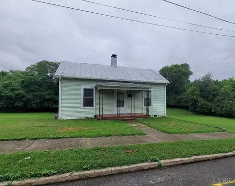 117 Glen Oak Dr, Danville, VA 24541