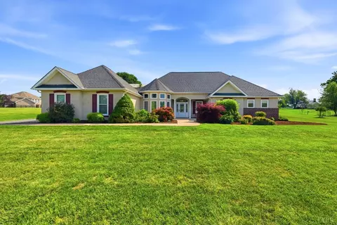 1263 Somerset Dr, Forest, VA 24551