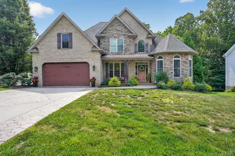 1086 Dayna, Forest, VA 24551