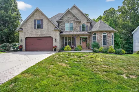 1086 Dayna, Forest, VA 24551
