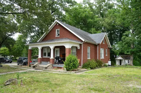 704 Lynchburg Ave, Brookneal, VA 24528