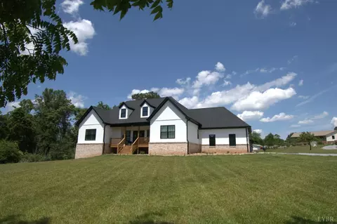2611 White Rd, Forest, VA 24551