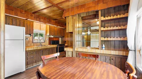 Dining - 1275 Redfields Rd, Appomattox, VA 24522 photo 1 of 2