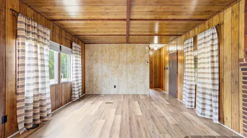 Living - 1275 Redfields Rd, Appomattox, VA 24522 photo 3 of 3
