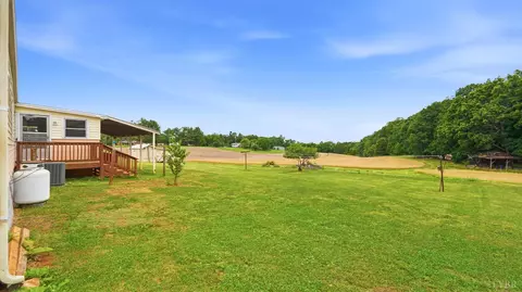 Exterior - 1275 Redfields Rd, Appomattox, VA 24522 photo 3 of 3