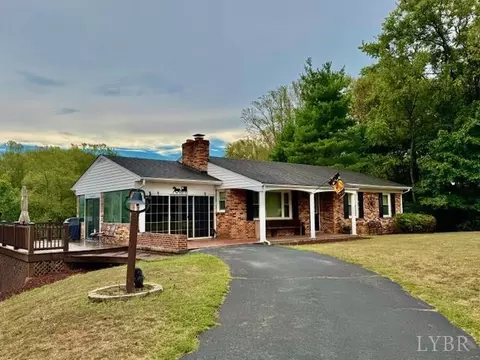 899 Burks Hill Rd, Bedford, VA 24523