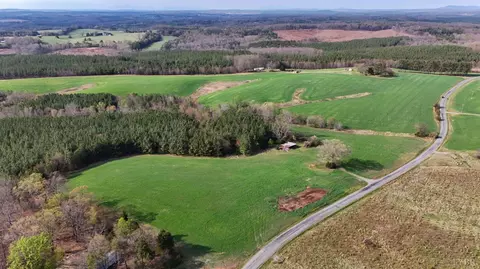 916 Tabor Rd, Gladys, VA