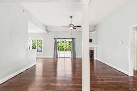 Living - 1305 Daltons Dr, Forest, VA 24551 photo 2 of 5