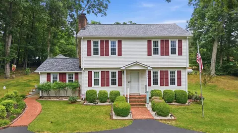 724 Spring St, Hurt, VA 24563