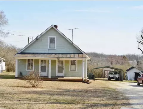 1432 Church St, Appomattox, VA 24522