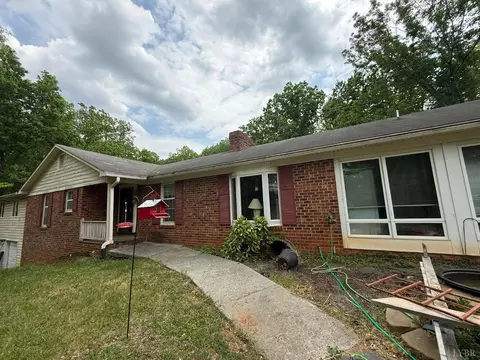 1633 Mccrae Rd, Bedford, VA 24523