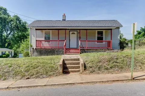 316 W Franklin St, Bedford, VA 24523