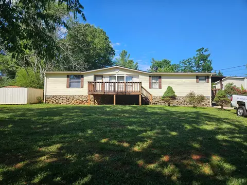 103 Plantation Dr, Lynchburg, VA 24501