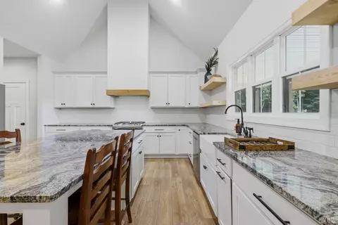 Kitchen - 1826 Austin Mill Rd, Evington, VA 24550 photo 5 of 6