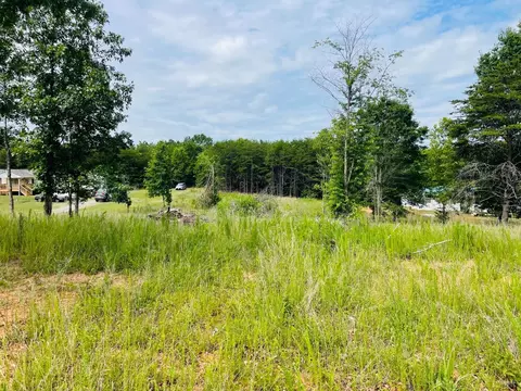 19 Easome Rd, Hurt, VA 24563