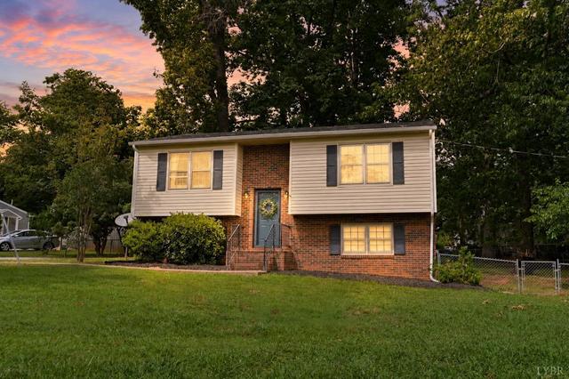 108 Sweeney Cir, Forest, VA 24551