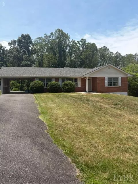 103 Idlebrook Dr, Madison Heights, VA 24572