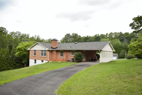103 Idlebrook Dr, Madison Heights, VA 24572