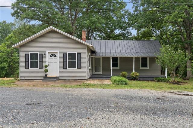 10049 Oakville Rd, Gladstone, VA 24553