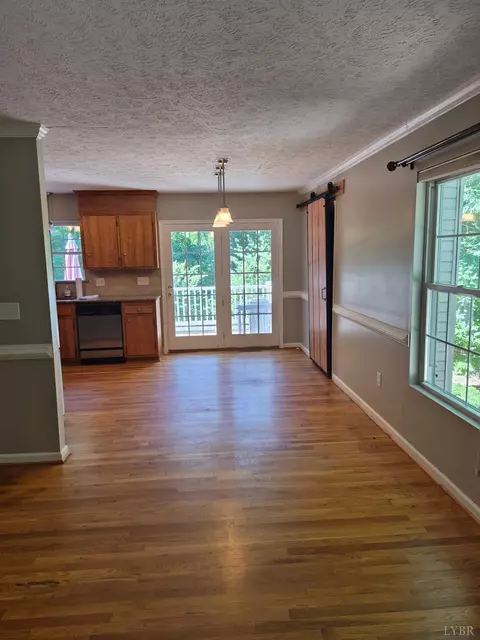 Dining - 1644 Bethany Rd, Rustburg, VA 24588 photo 3 of 3