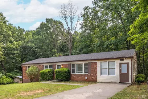 Exterior - 969 Hawkins Rd, Evington, VA 24550 photo 3 of 8