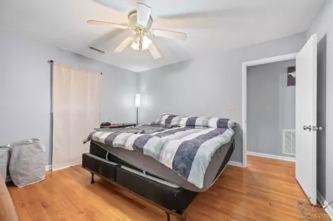 Bedroom - 969 Hawkins Rd, Evington, VA 24550 photo 7 of 7