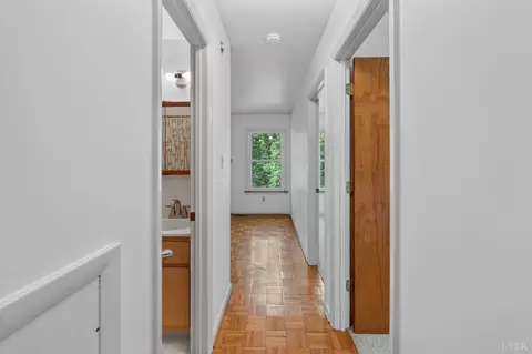 Entry Way - 359 Liberty Ln, Buckingham, VA 23921 photo 2 of 5