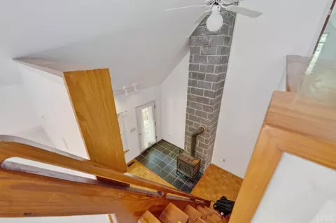 Entry Way - 359 Liberty Ln, Buckingham, VA 23921 photo 3 of 5