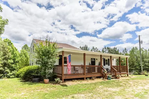 1408 Coleman Mountain Rd, Appomattox, VA 24522