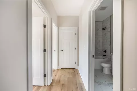 Entry Way - 2533 Thomas Jefferson Rd, Forest, VA 24551 photo 4 of 4