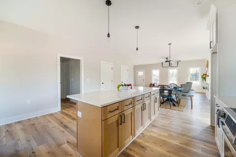 Kitchen - 2533 Thomas Jefferson Rd, Forest, VA 24551 photo 6 of 7