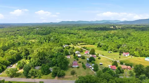 View/Area - 378 S Five Forks Rd, Monroe, VA 24574 photo 5 of 7