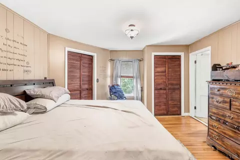 Bedroom - 378 S Five Forks Rd, Monroe, VA 24574 photo 2 of 3