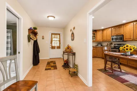 Entry Way - 378 S Five Forks Rd, Monroe, VA 24574 photo 4 of 4