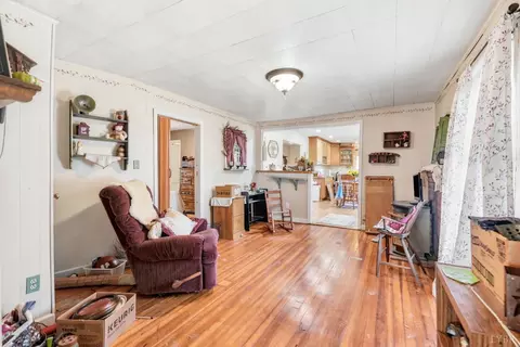 Living - 378 S Five Forks Rd, Monroe, VA 24574 photo 1 of 2