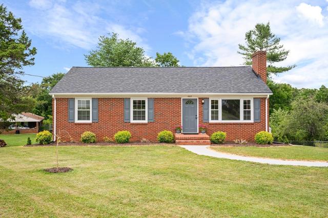 203 Maple Hills Dr, Lynchburg, VA 24502