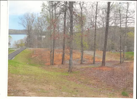 37 Waterview Ct, Gretna, VA 24557