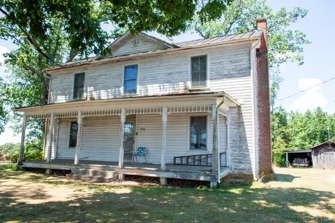 1272 Dry Bridge Rd, Chatham, VA 24531