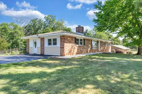 Exterior - 121 Ridgeview Rd, Hurt, VA 24563 photo 15 of 19
