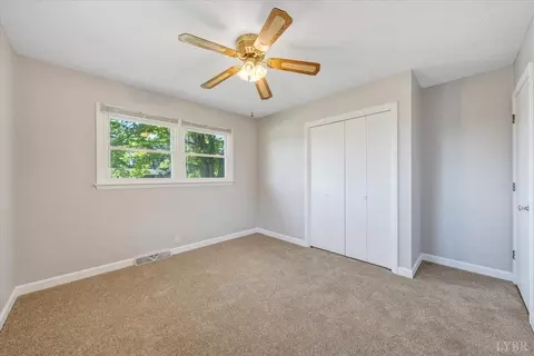 Bedroom - 121 Ridgeview Rd, Hurt, VA 24563 photo 5 of 7
