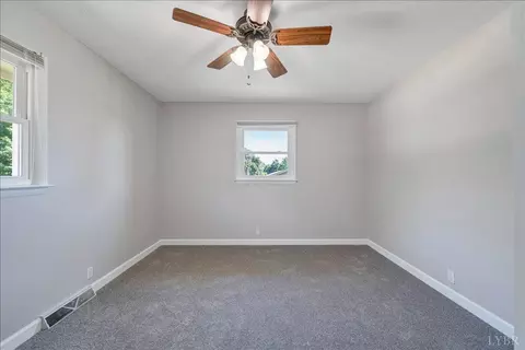 Bedroom - 121 Ridgeview Rd, Hurt, VA 24563 photo 2 of 7