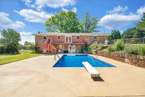 Exterior - 121 Ridgeview Rd, Hurt, VA 24563 photo 8 of 19