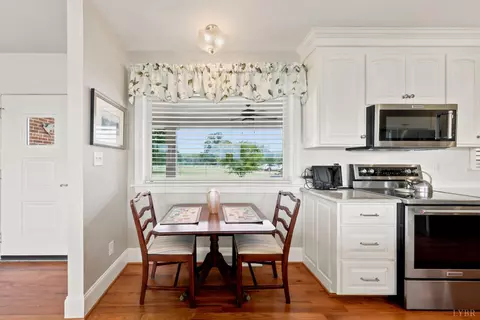 Kitchen - 1237 Austin Mill Rd, Evington, VA 24550 photo 3 of 8