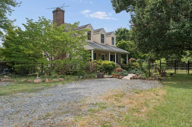 2664 W Perch Rd, Monroe, VA 24574