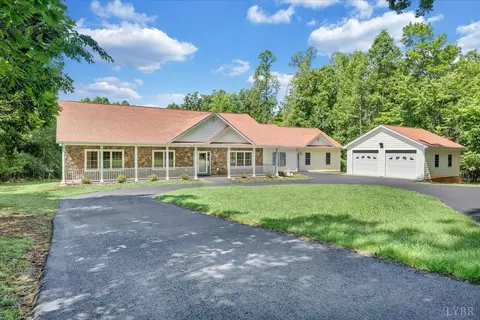 2677 Tolers Ferry Rd, Huddleston, VA 24104
