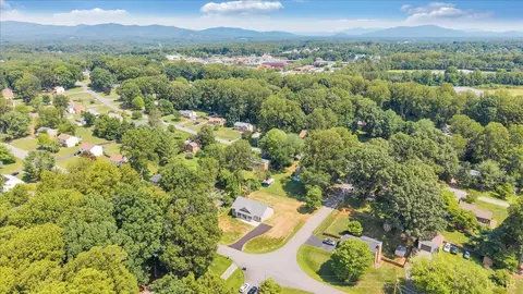 View/Area - 222 Graves Dr, Forest, VA 24551 photo 3 of 6
