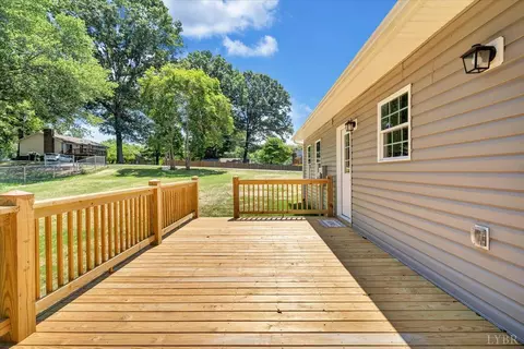 Exterior - 222 Graves Dr, Forest, VA 24551 photo 8 of 19