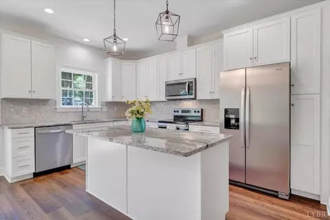 Kitchen - 222 Graves Dr, Forest, VA 24551 photo 3 of 6