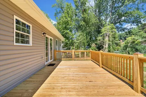 Exterior - 222 Graves Dr, Forest, VA 24551 photo 7 of 19