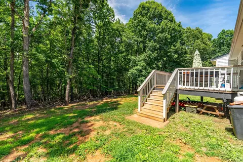 Exterior - 3237 Dearborn Rd, Evington, VA 24550 photo 11 of 16